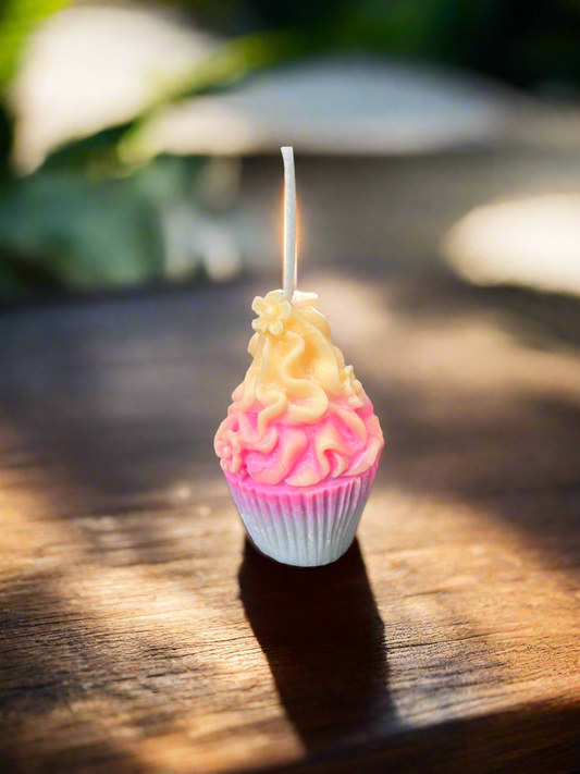 Small cupcake candle